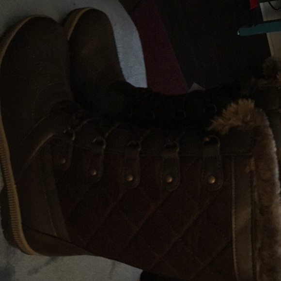 Boots - Picture 3 of 3